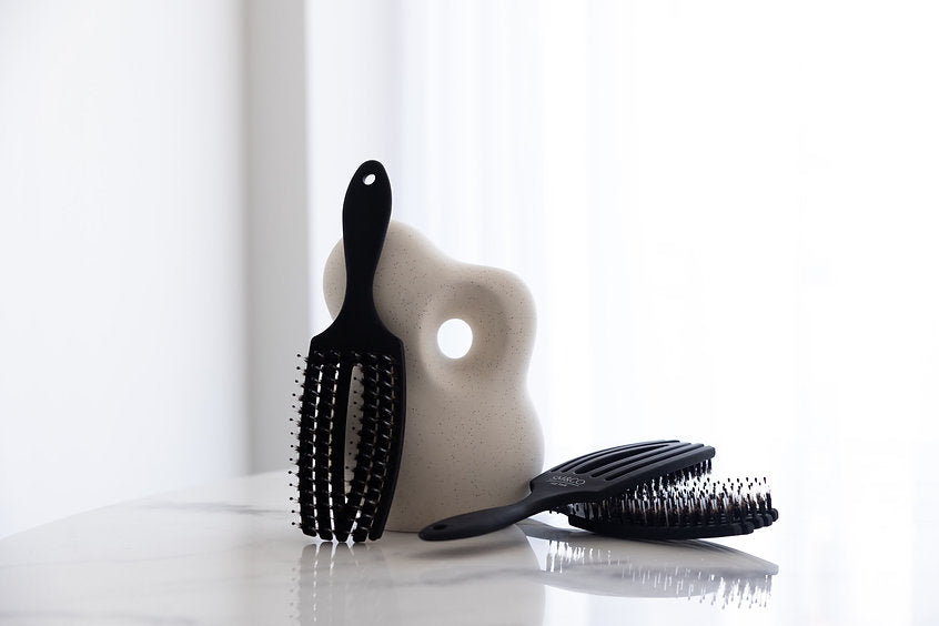 SM&CO Detangling Brush | Black