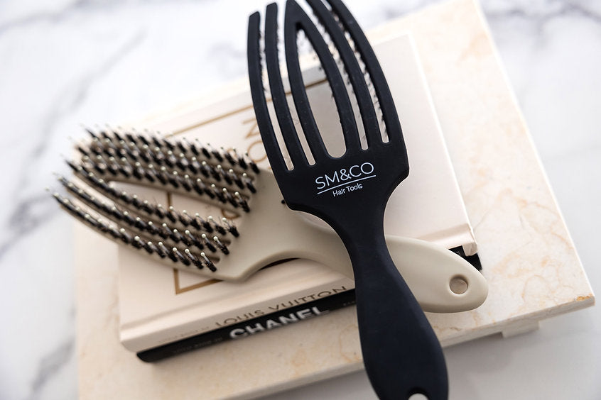 SM&CO Detangling Brush | Black