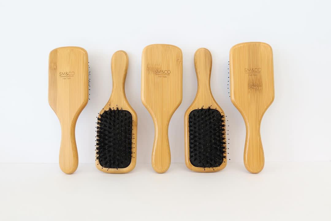 SM&CO Detangling Brush | Bamboo