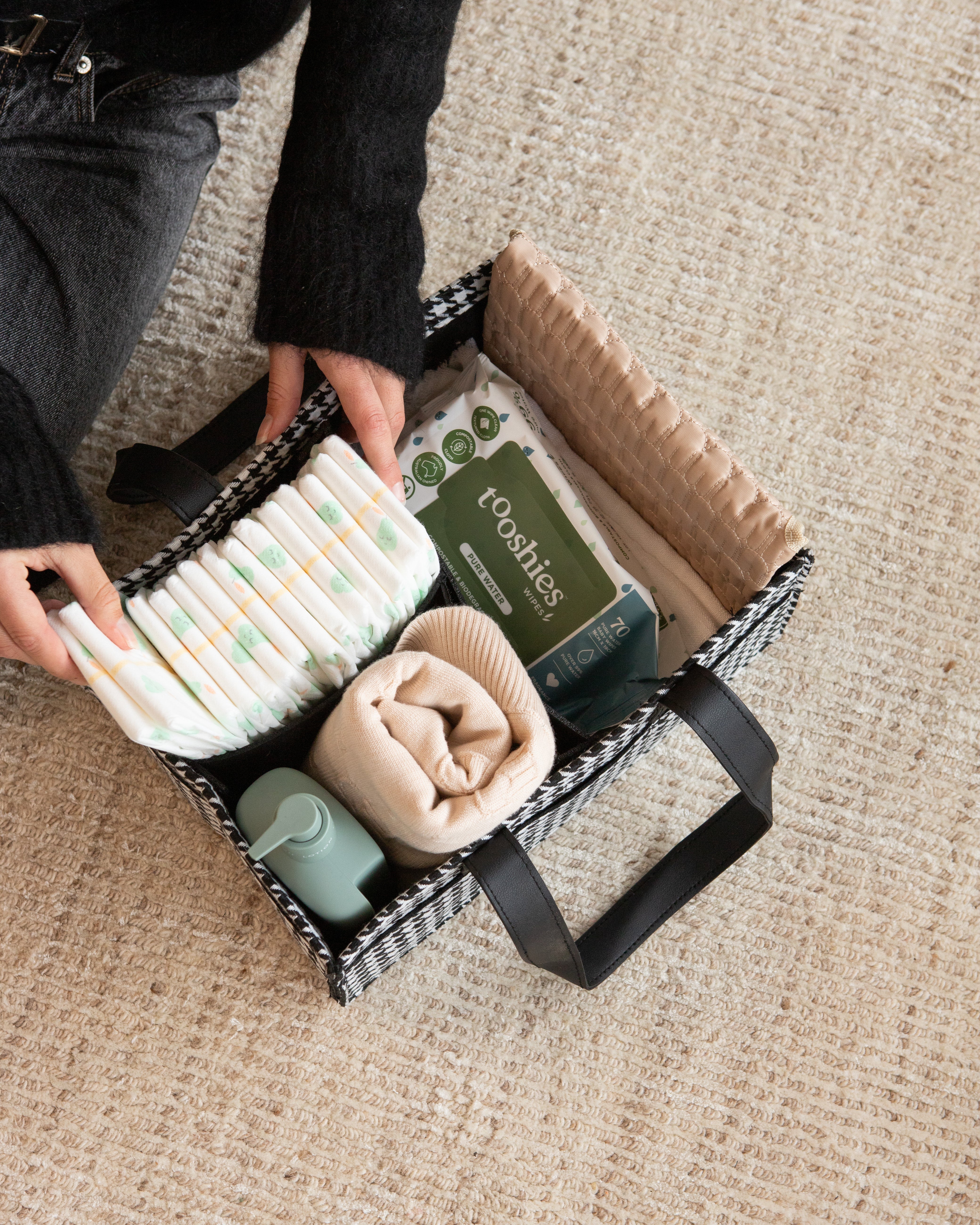 Bunnie Caddie | Mini Houndstooth Black