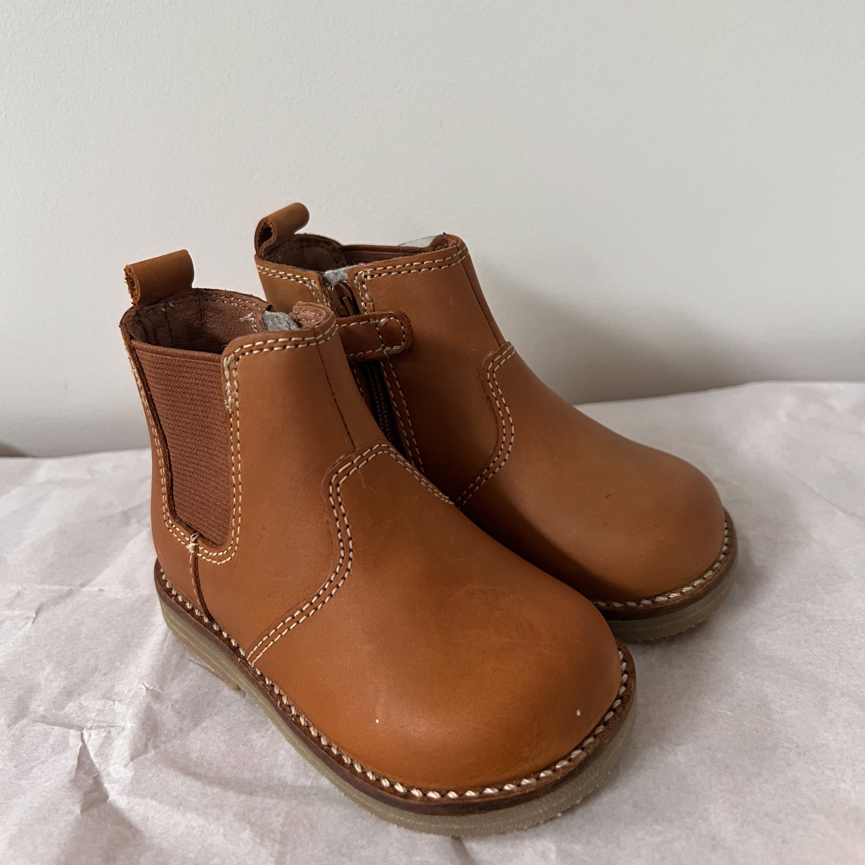 Leather Boot with Elastic Side | Tan