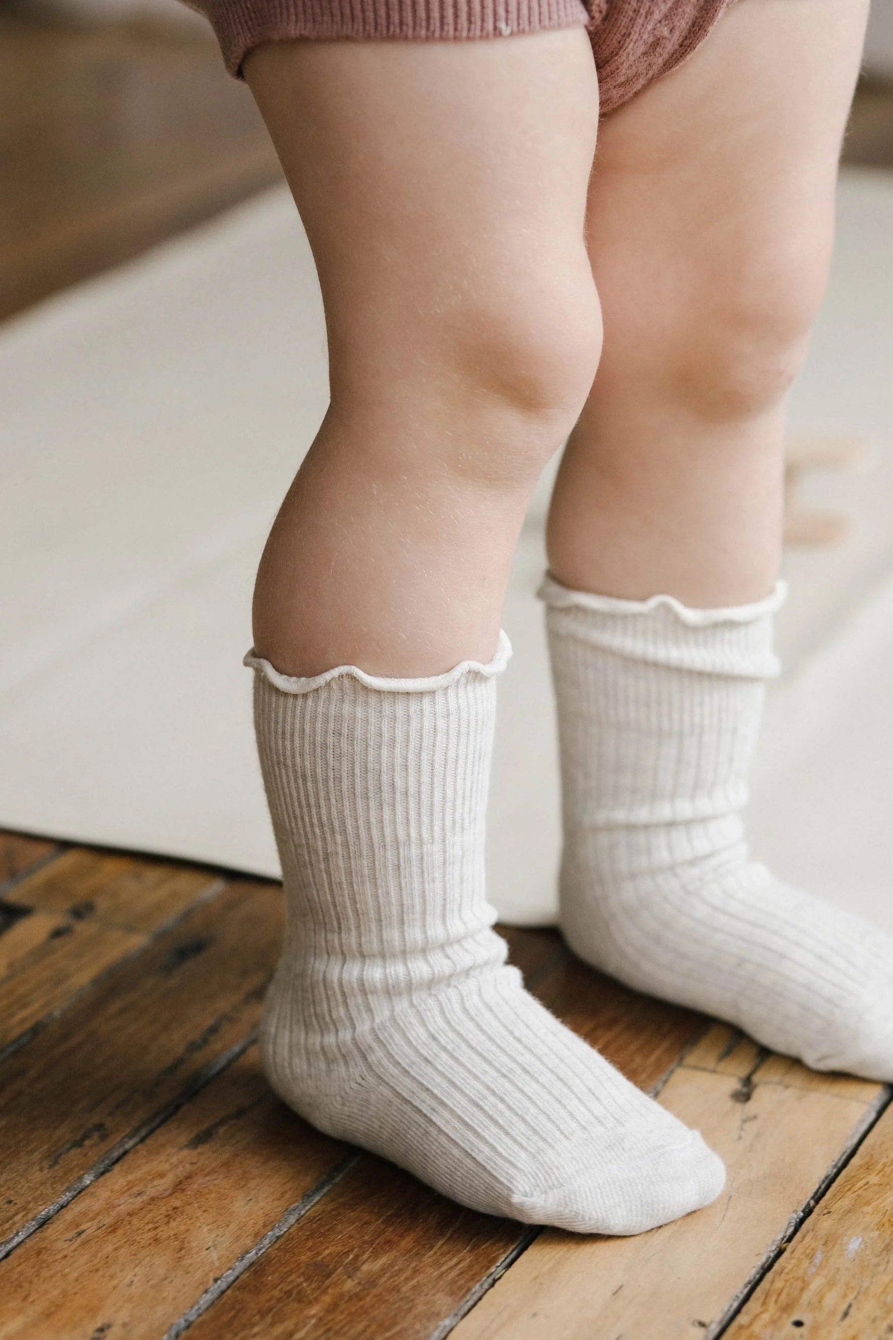 Natalie Frill Knee High Sock | Oatmeal Marle